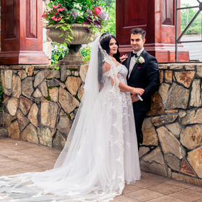 Wedding photography at Crest Hollow Country Club at Crest Hollow Country Club GDEF-22