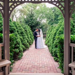 Wedding photography at Crest Hollow Country Club at Crest Hollow Country Club GDEF-34
