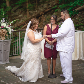 NY wedding photographers at Bear Mountain Inn Overlook Lodge DGEC-25